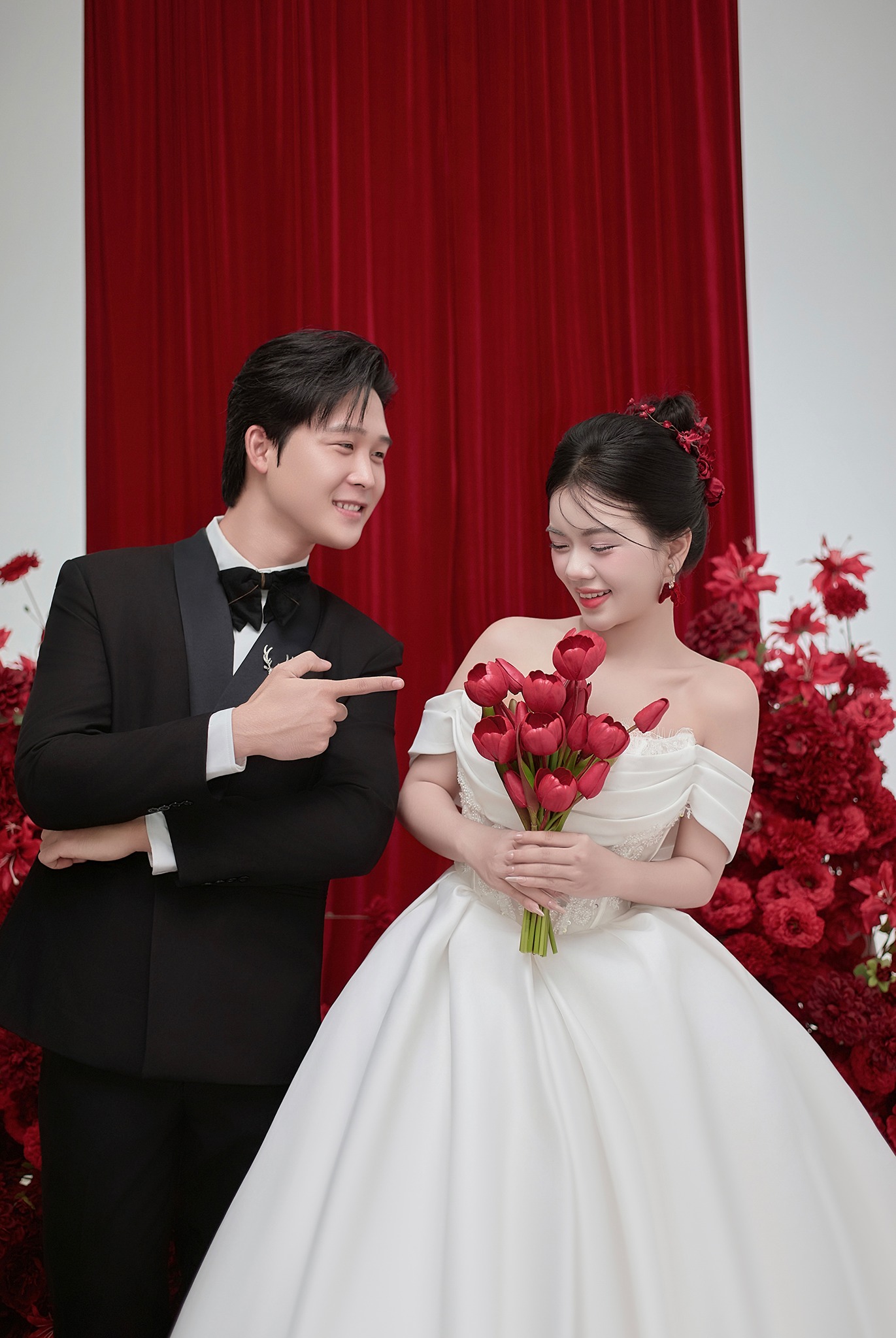 Pre - Wedding Concept Hoa Hồng Đỏ