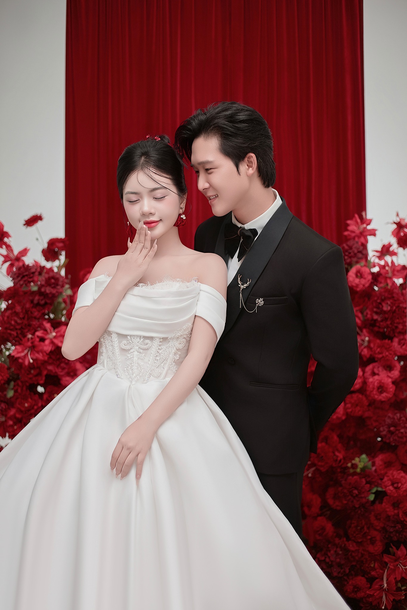 Pre - Wedding Concept Hoa Hồng Đỏ
