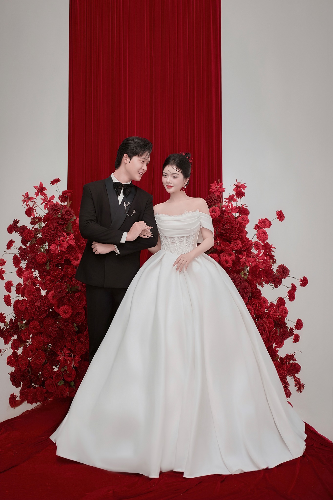 Pre - Wedding Concept Hoa Hồng Đỏ
