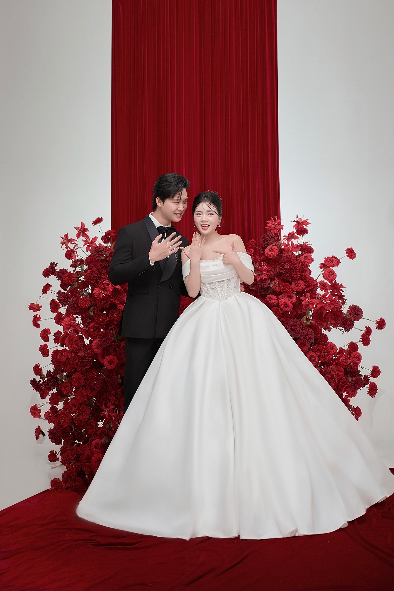 Pre - Wedding Concept Hoa Hồng Đỏ