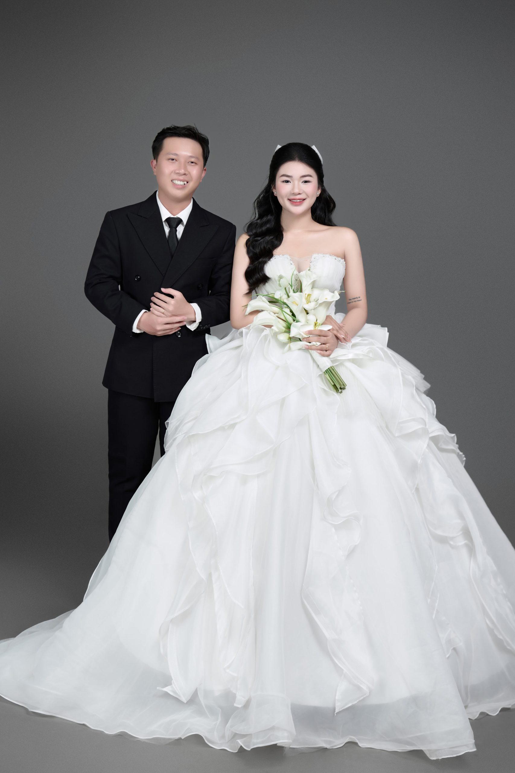 Pre-Wedding Phông Xám