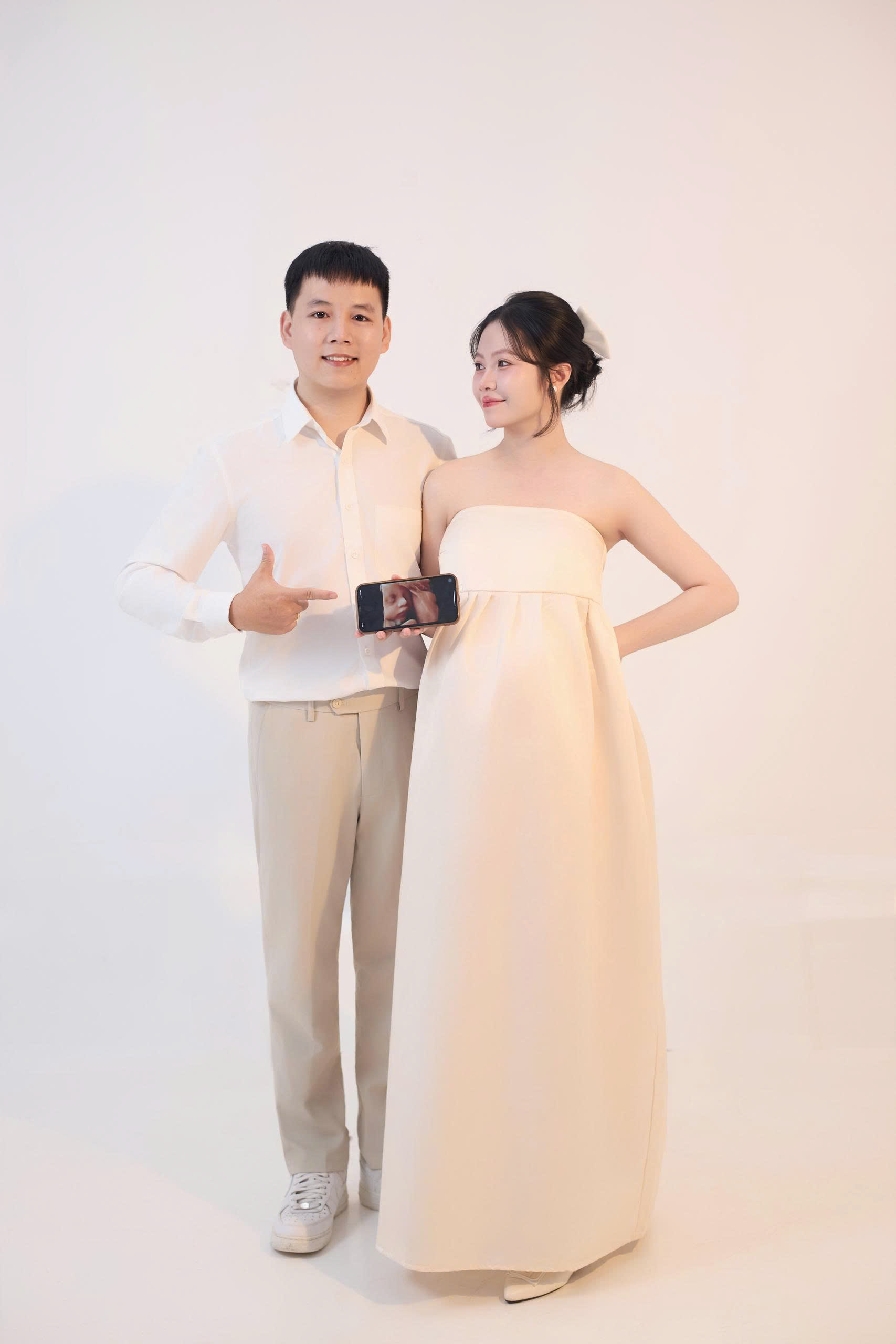 “Đón Con Yêu – Gia Đình Nhỏ Hạnh Phúc”