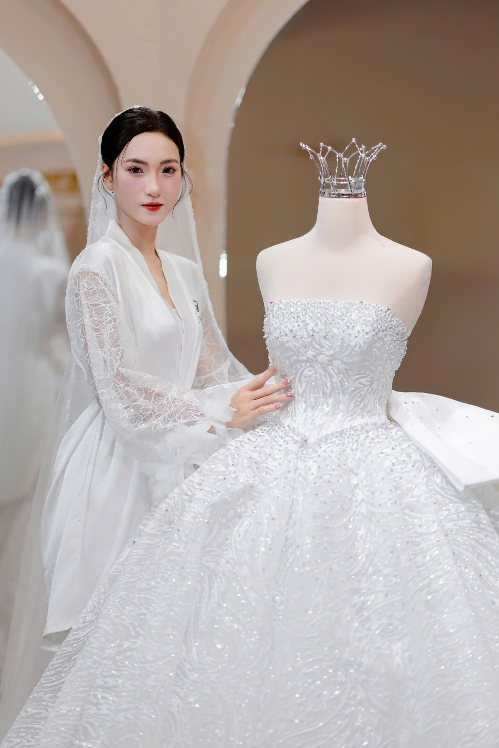 Cô Dâu Của Nhà HeBe