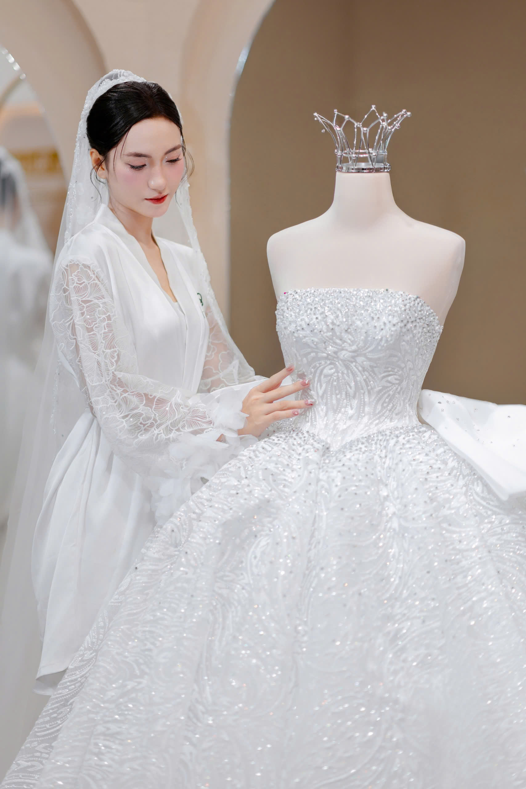 Cô Dâu Của Nhà HeBe