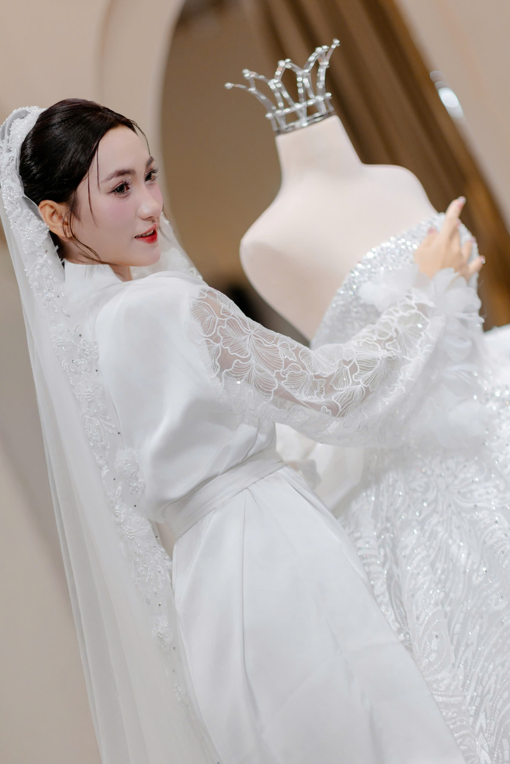 Cô Dâu Của Nhà HeBe