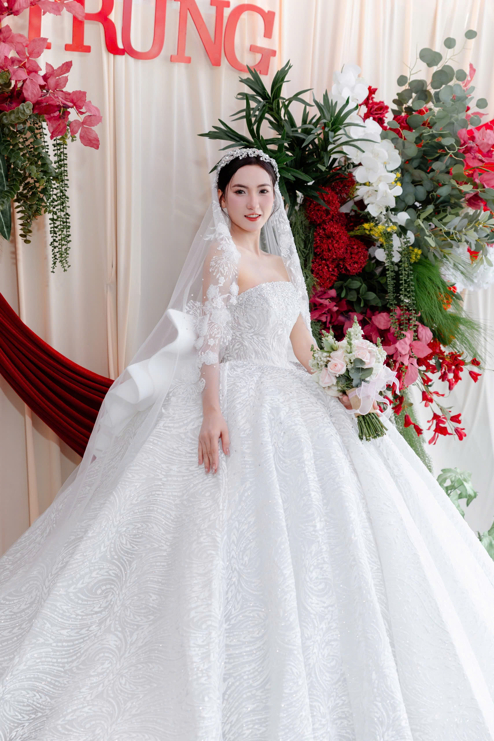 Cô Dâu Của Nhà HeBe