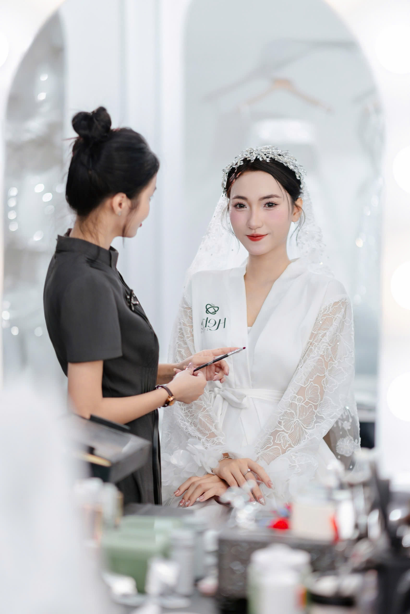 Cô Dâu Của Nhà HeBe