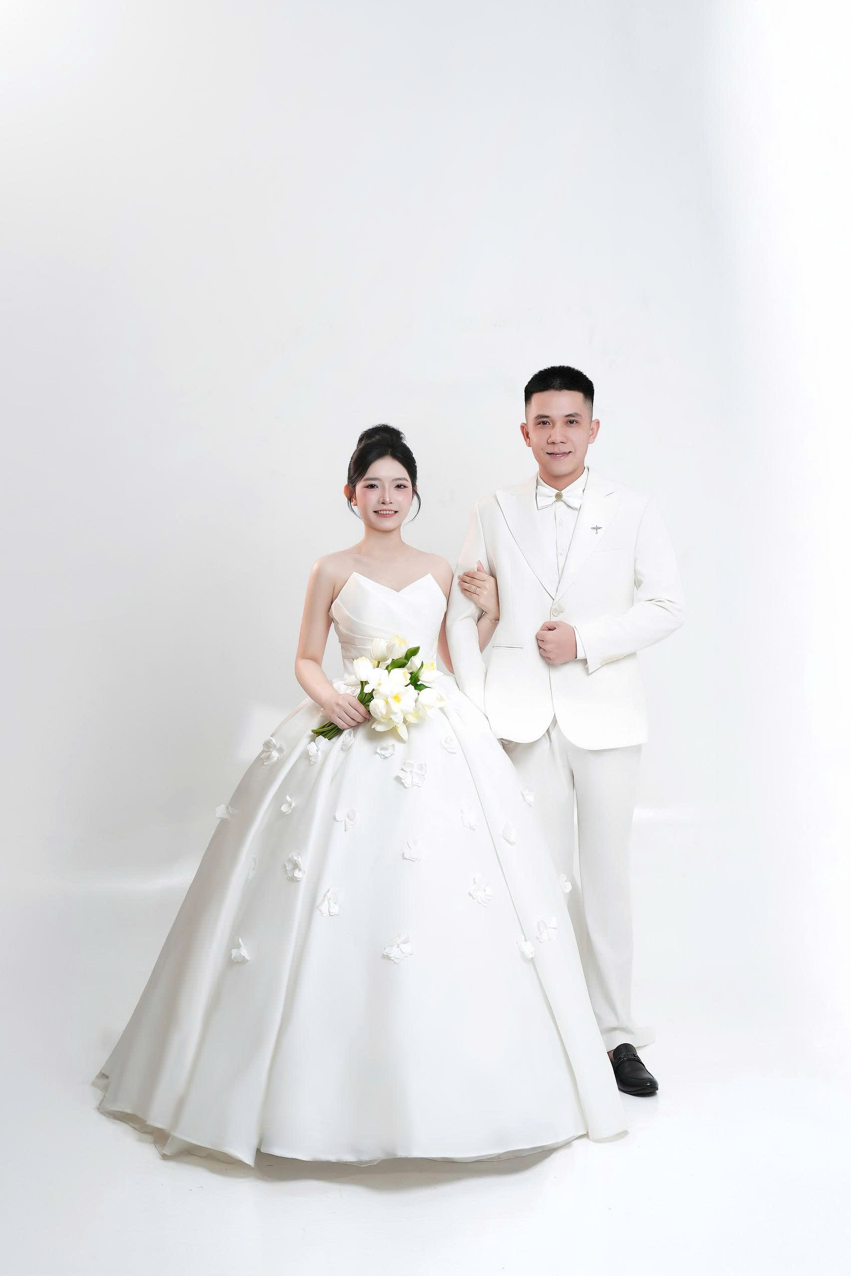 Hạnh Phúc Trắng Tinh Khôi