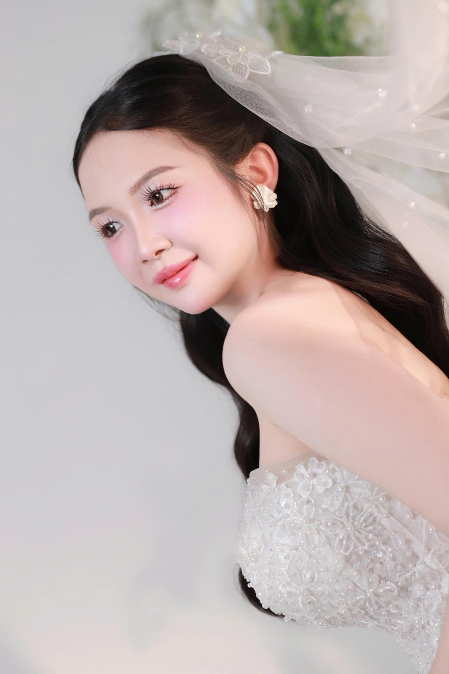 Makeup Cô Dâu Ánh Ngọc Tinh Khôi