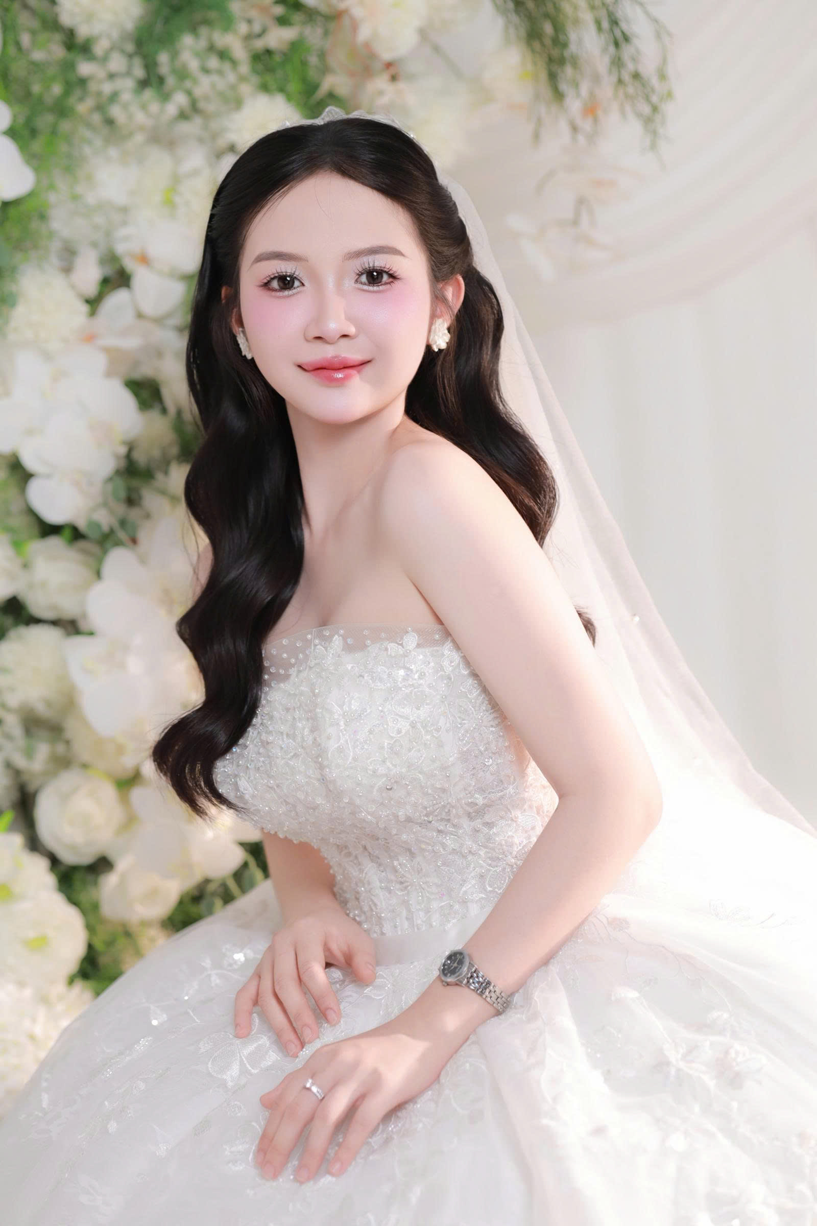 Makeup Cô Dâu Ánh Ngọc Tinh Khôi