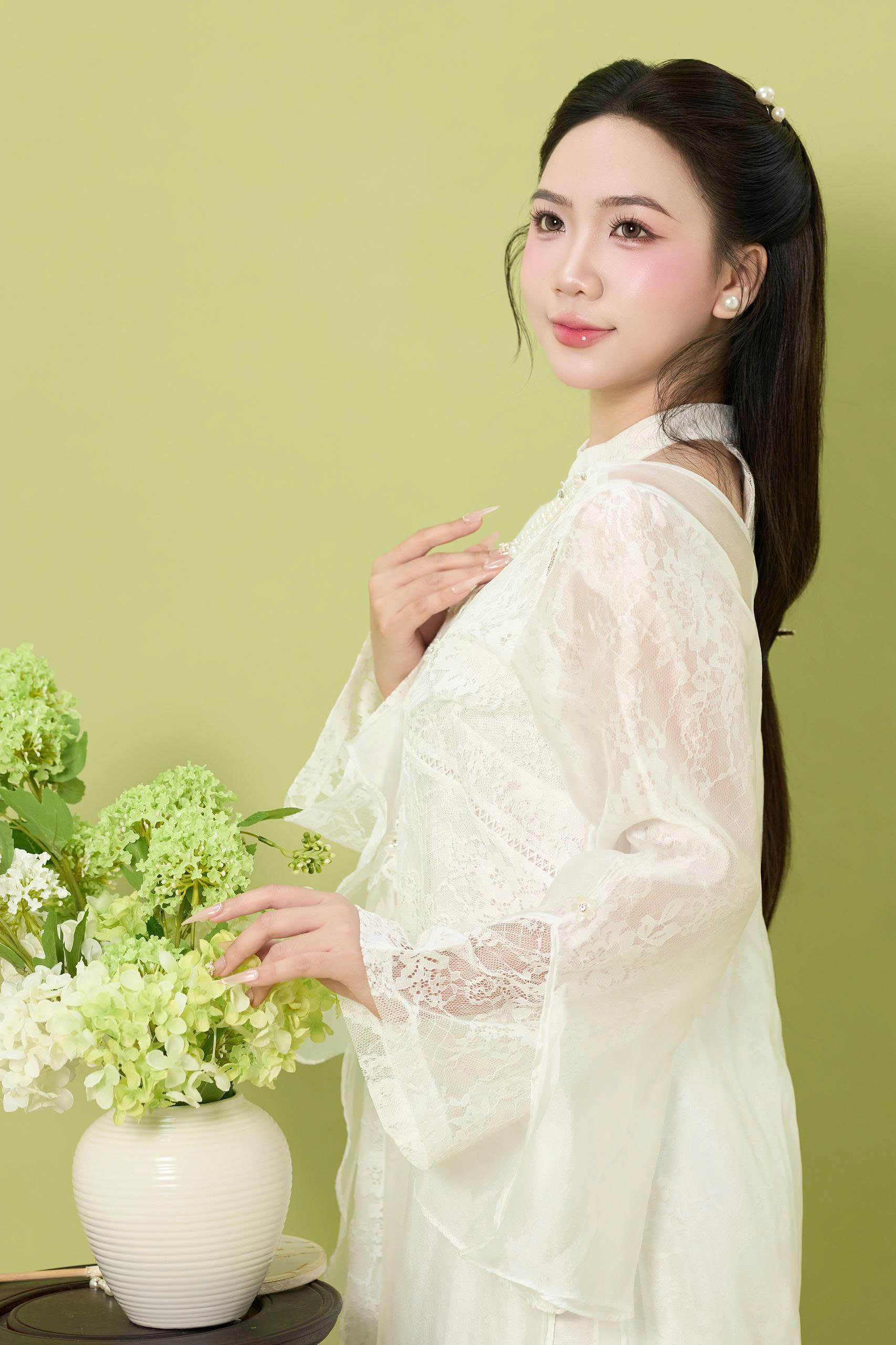 Lụa Trắng An Nhiên Concept