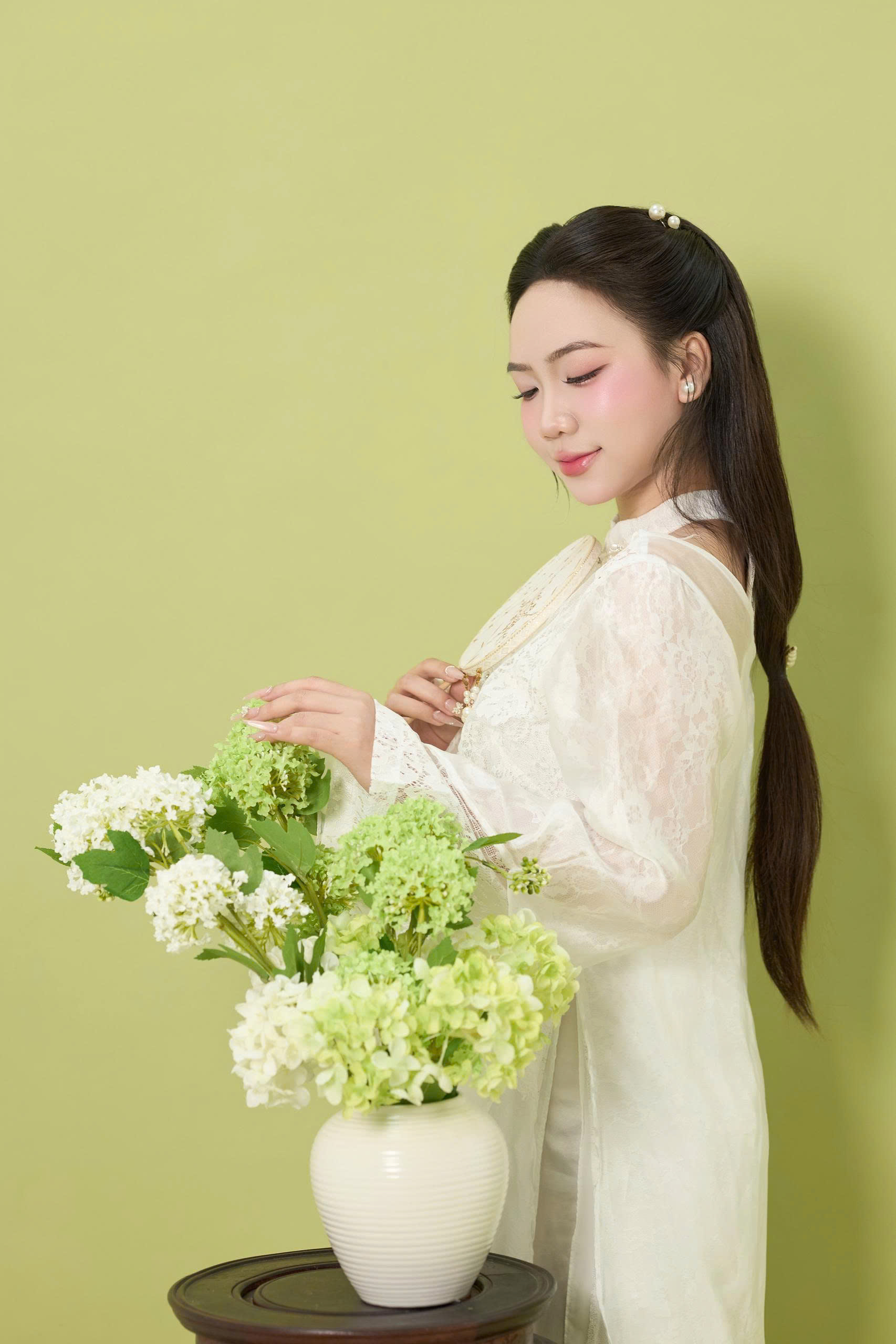 Lụa Trắng An Nhiên Concept