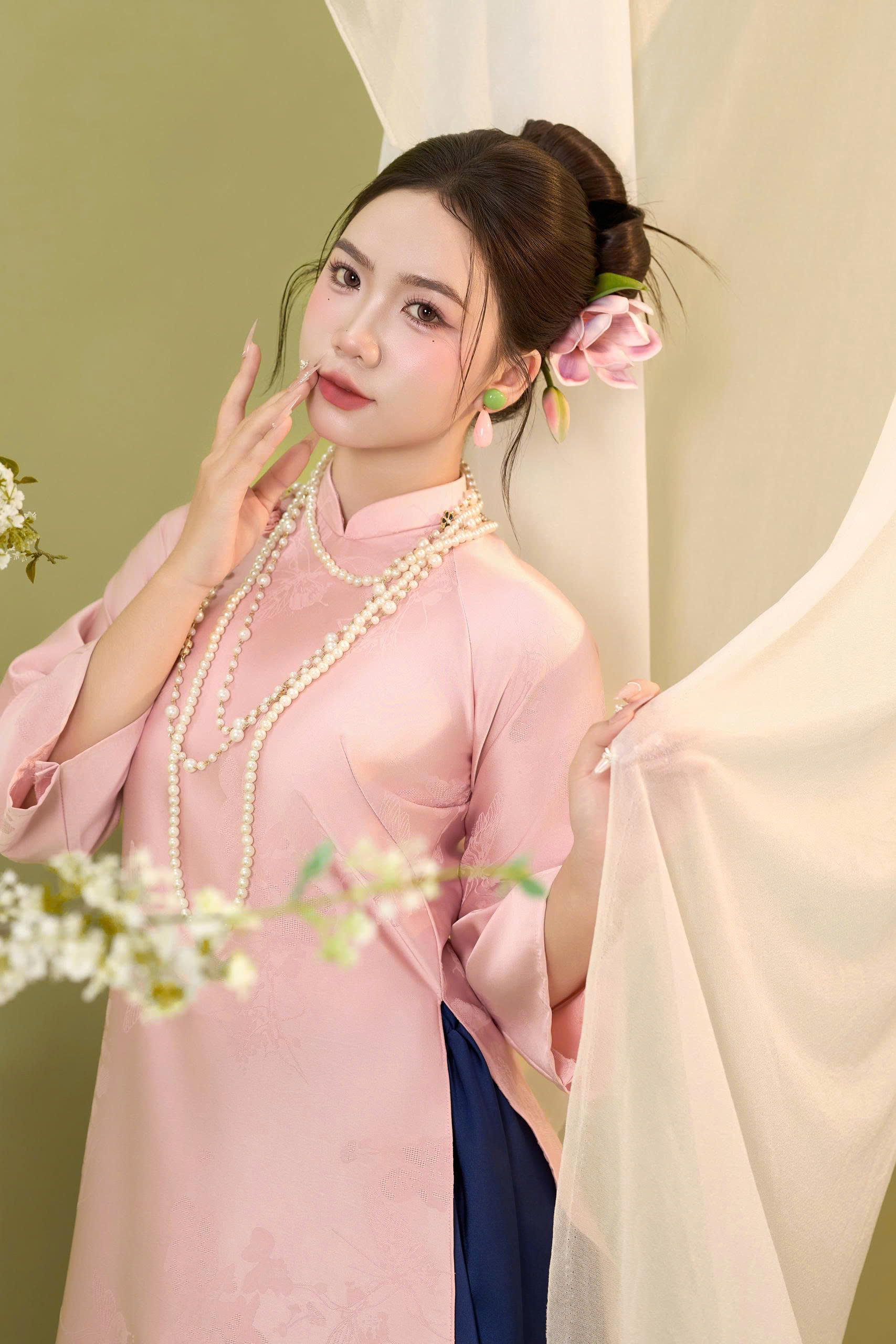 Ngọc Xuân Thanh Vận Á Đông