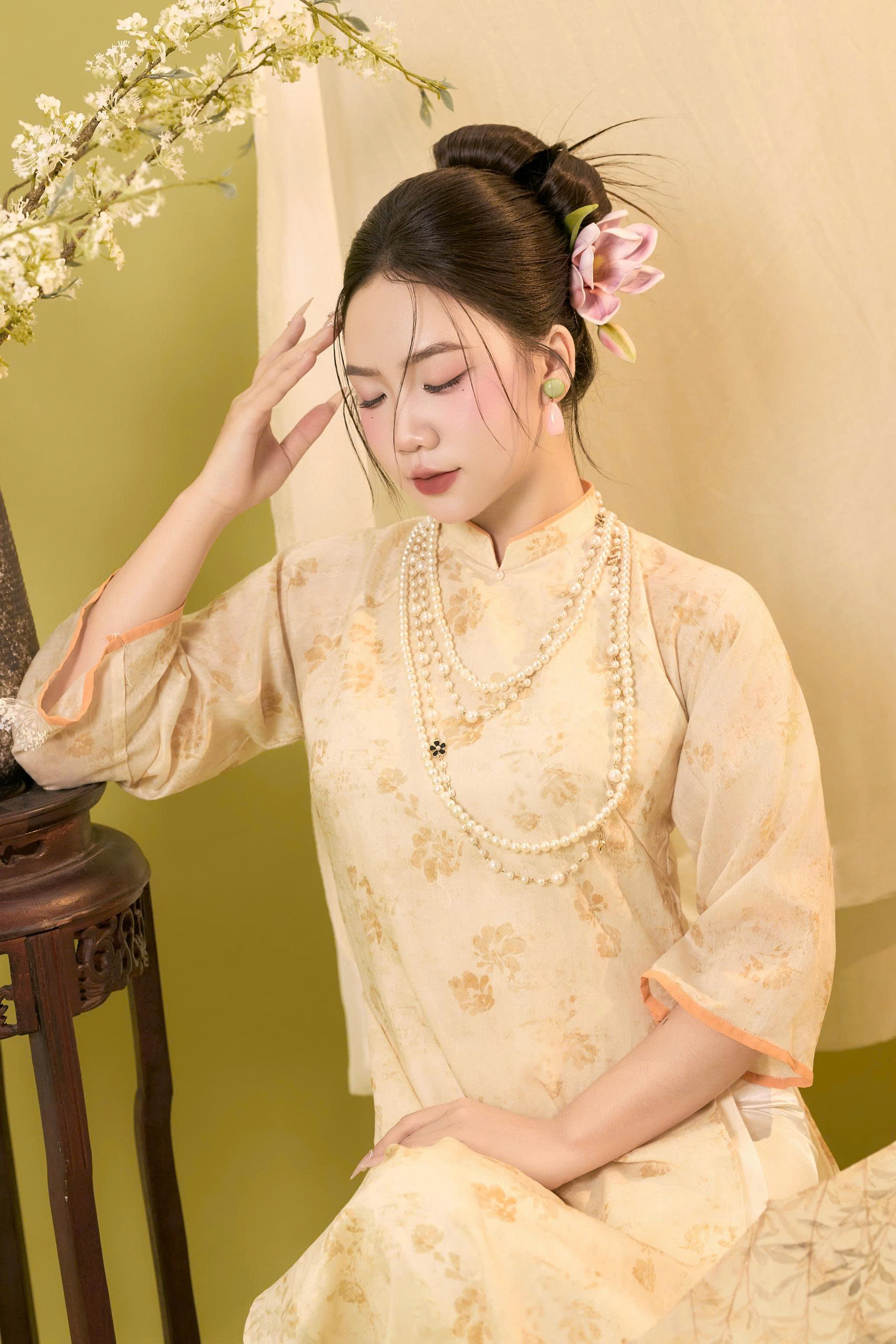 Hồn Xưa Lụa Nắng Á Đông