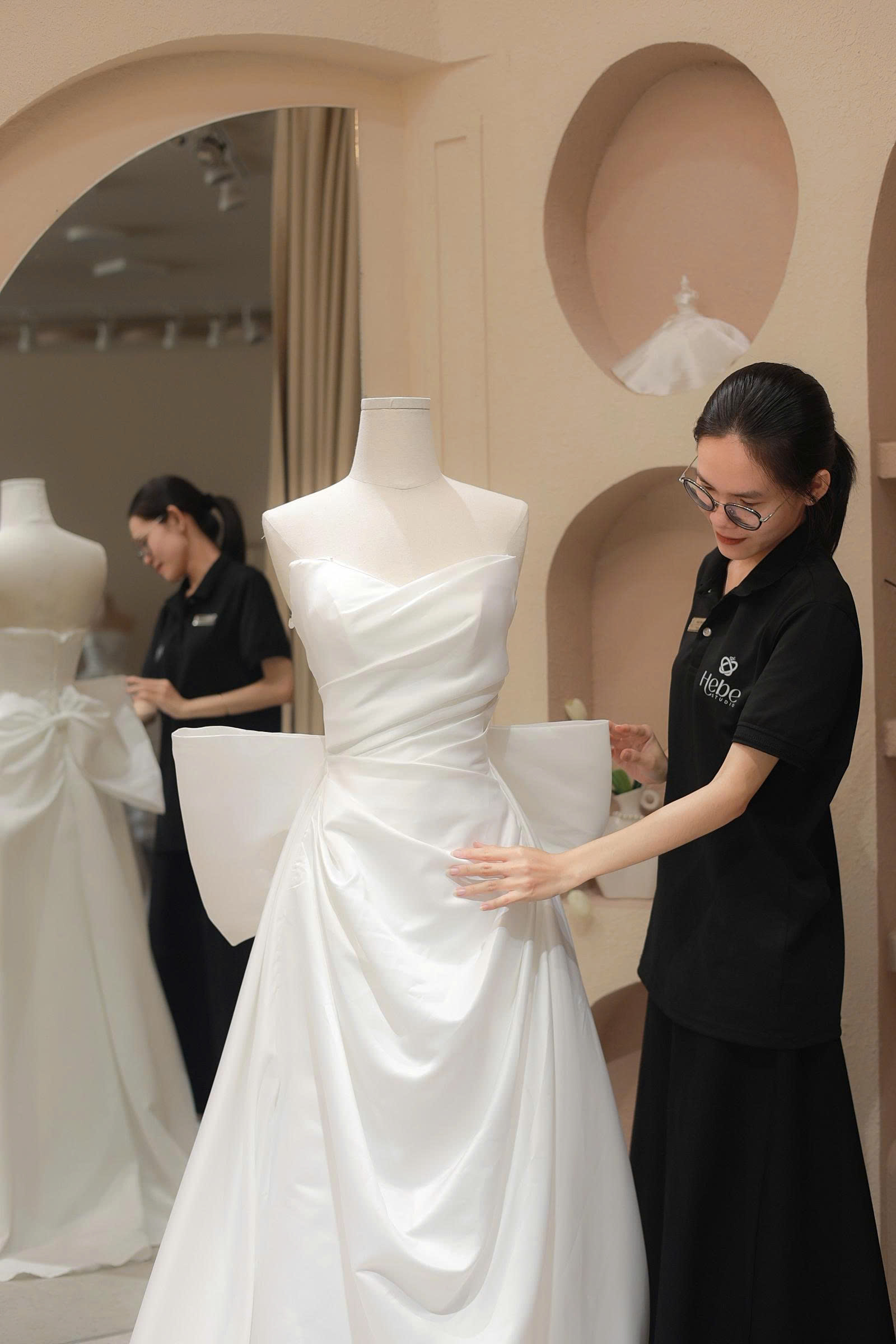 Ánh Lụa Kiêu Sa