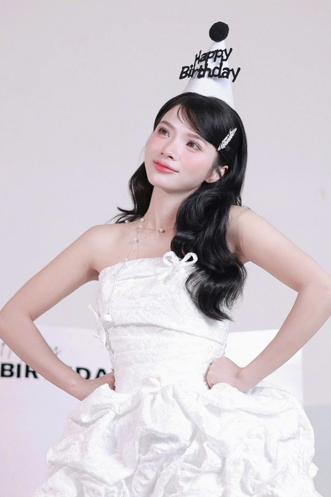 Lời Ngọt Đỏ Son